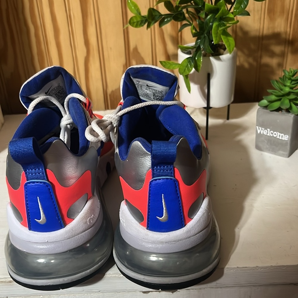 Nike 270 React - image 3